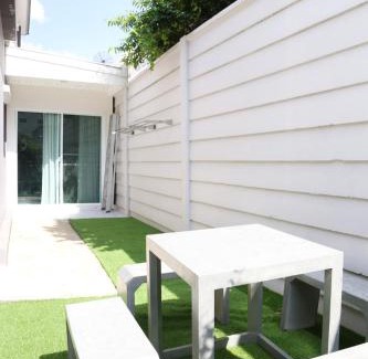 Ramkhamhaeng Appartement | Cozy Homey Place Townhome