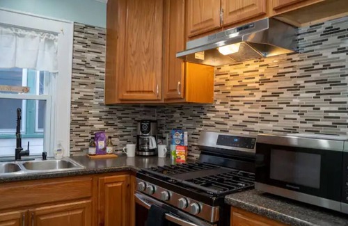 Westside Maison | Cozy house, close to SU and Downtown