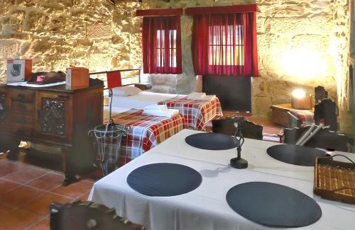 Meada Maison | Cozy house in Águeda 45 m² with shared pool