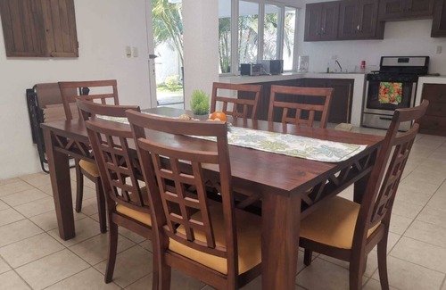 Puerto Quetzal Chalet De Ski | Cozy house in the nature close to the beach