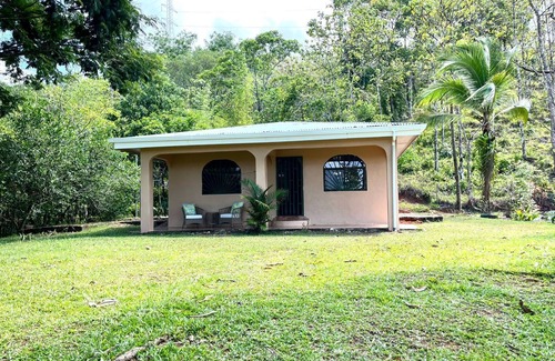 Savegre Maison | Cozy house in the middle of the mountains just minutes from the beach