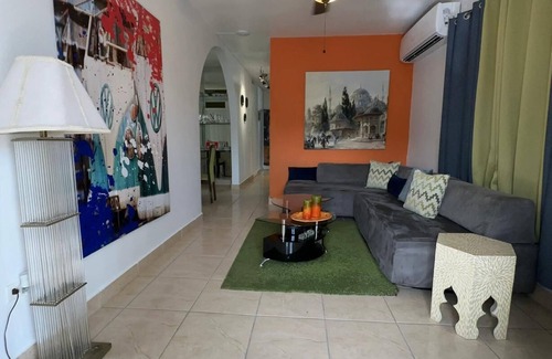 Colinas de Miramar Appartement | Cozy house near SJ w/ light 24/7