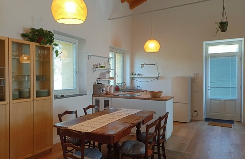Archi Maison | Confortable maison avec jardin entouré d'agrumes entre la mer et l'Etna