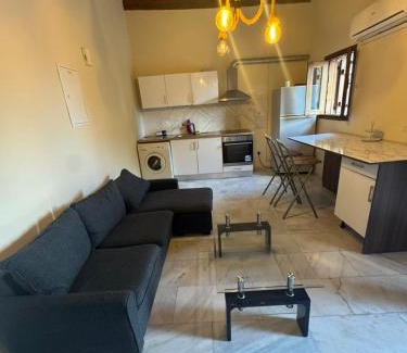 Marathounta Appartement | cozy house with indoor fireplace