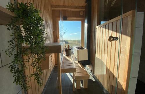 Harju County Maison | Cozy house with sauna by the lake