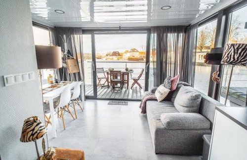 Zwartsluis Appartement | Cozy houseboat near Giethoorn