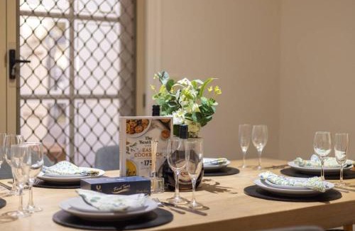 Sunnybank Maison | Cozy Hub near Food Fusion Family Business Ideal