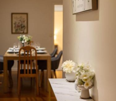 Sunnybank Maison | Cozy Hub near Food Fusion Family Business Ideal
