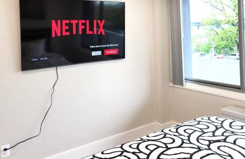 Towson Appartement | Cozy King Suite in the heart of Towson