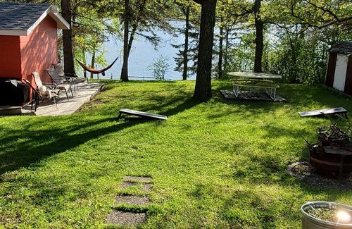 Bottineau Cabine | Cozy Lakefront Cabin