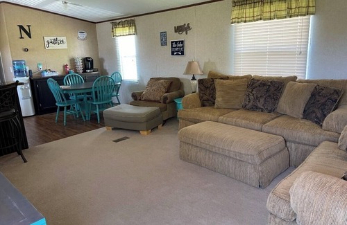 Cookson Maison | Cozy lake retreat at Tenkiller Lake. Relax and enjoy the beautiful lake.