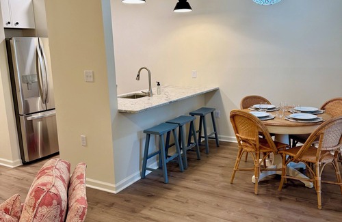 Dodds Addition Appartement | Cozy Lake-View Retreat Near Beach, Trails and Bay between Rehoboth and Dewey