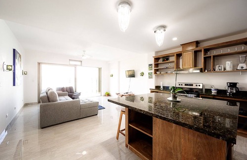 Naranjos Agrios Copropriété | Cozy Lake, Volcano and Flora View Condo. Pet-Friendly!