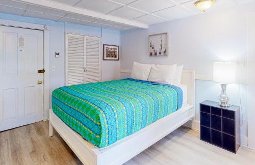 Windham Hôtel | Cozy Lakefront Suite