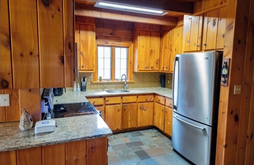 Athens Cabine | Cozy Lakeside Cabin - Family Friendly!