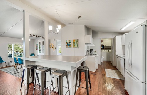 Lago Vista Cottage | Cozy Lakeside Cottage w/ Lake Access