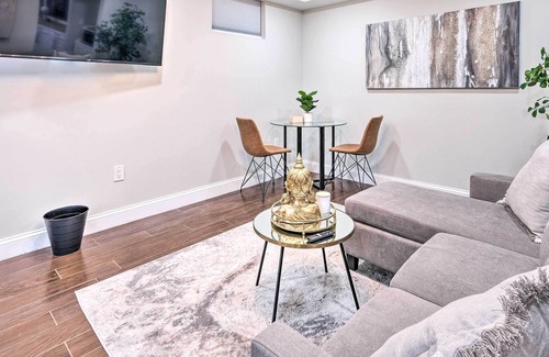 Russett Appartement | NEW! Cozy Laurel Apartment Between Baltimore & DC!