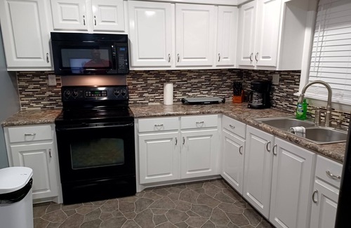 Moncks Corner Maison | Cozy Little Nook, located 5 minutes from Moncks Corner.