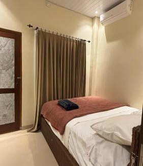 Dalung Maison | Cozy Little Stay near Canggu on 2nd floor - include 2 Bed Room with Living Room