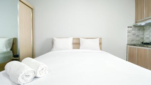 Cinere Appartement | Cozy Living and Homey Studio Room Cinere Resort Apartment By Travelio