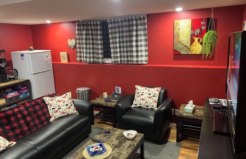 Sylvan Lake Appartement | Cozy Lodge Suite