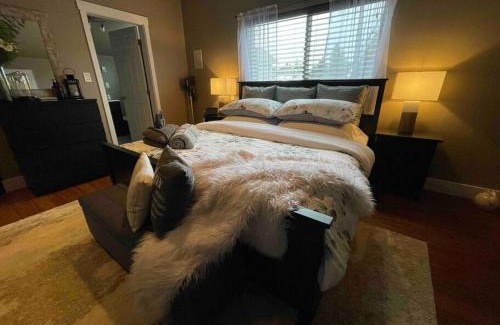 Gibsons Appartement | Cozy loft in Upper Gibsons