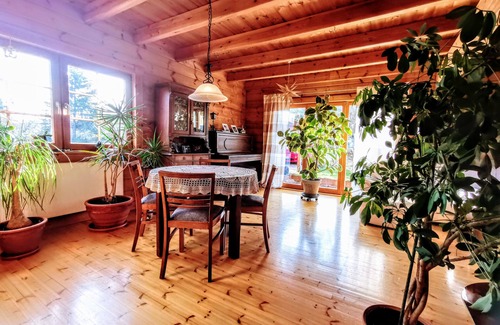 Schnepfenthal-Rodichen Cabine | Cozy log cabin by the forest with large garden