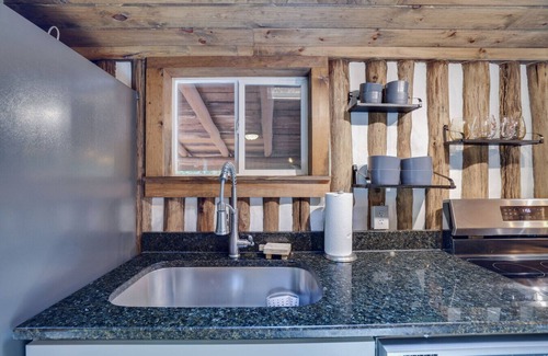 Ashfield Cabine | Cozy Log Cabin in Jim Thorpe