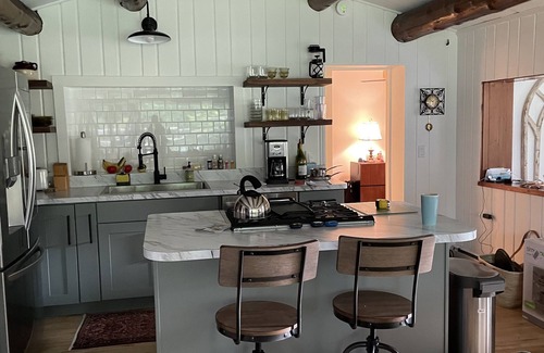 East Jordan Cabine | Cozy Log Cabin on the Jordan River... 20 minutes from Boyne Mountain!