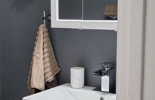 Toledo Maison | Cozy Lower Duplex