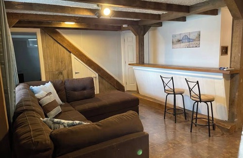 Verona Maison | Cozy lower level apartment in Verona VA