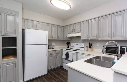 Oakwell Farms Appartement | Cozy Medical Center Apartment