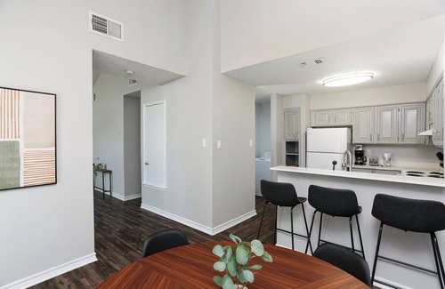 Oakwell Farms Appartement | Cozy Medical Center Apartment