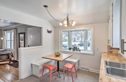 Seward Cottage | Cozy Minneapolis Cottage < 4 Mi to Downtown!