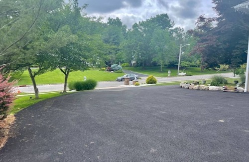 Bridgewater Appartement | Cozy💡 modern space w free parking huge yard!