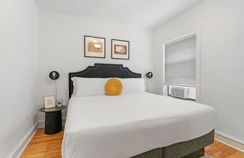 Lake View East Appartement | Cozy Modern 1BR Apt, 10-min Walk to Wrigley Field - Stratford 1E 3E rep