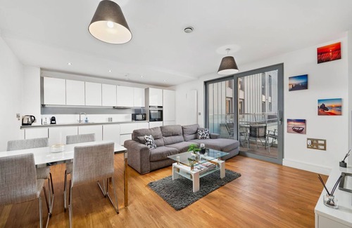 Islington Appartement | Cozy Modern 3 Bed 2 Bath Flat in East London . Family & Pet-freindly