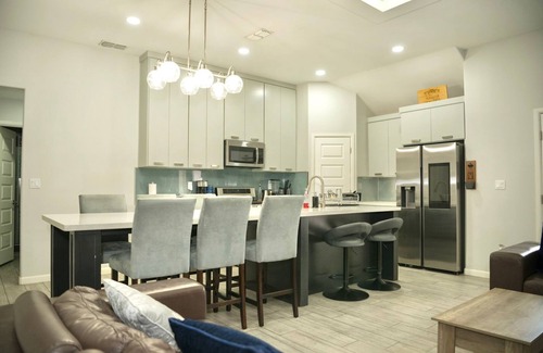 Edinburg Maison | Cozy & Modern 3BR House Edinburg, Texas