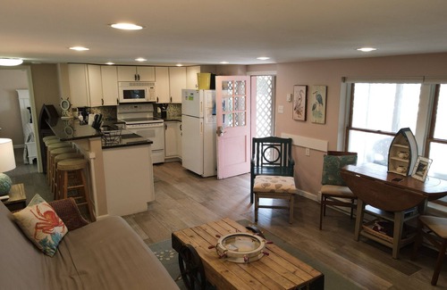 Sea Isle City Appartement | COZY MODERN & AFFORDABLE 1st floor SIC apartment ONE BLOCK from beach