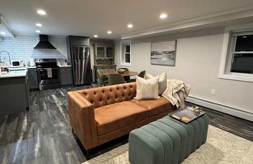 South Peabody Appartement | Cozy&Modern apt in South Peabody