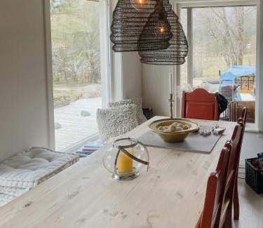 Torheim Maison | Cozy Modern Cabin In West Norway With View