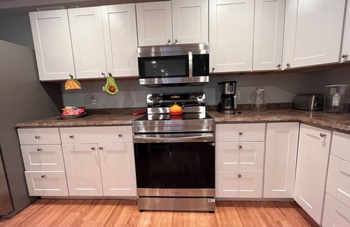 Burien Maison | Cozy modern casita! Near SeaTac airport