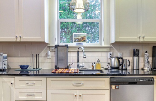 Piedmont Maison | Cozy Modern Craftsman in North Portland
