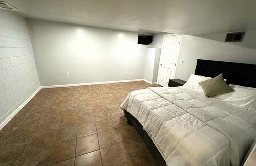 Clinton Maison | Cozy modern home in the DMV, an ideal spot for exploring D.C. and Alexandria!