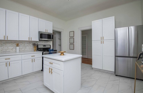 La Follette Maison | Cozy Modern Stay 117 Nevada