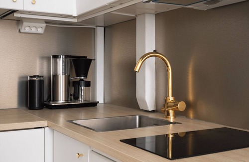 Alppiharju Appartement | Cozy & Modern Studio Apartment in Kallio