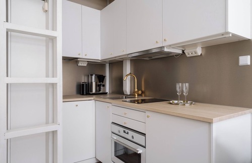 Alppiharju Appartement | Cozy & Modern Studio Apartment in Kallio