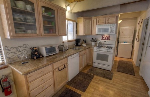 Incline Village Cabine | Cozy Mountain Hideaway 3 Bedroom Home by RedAwning