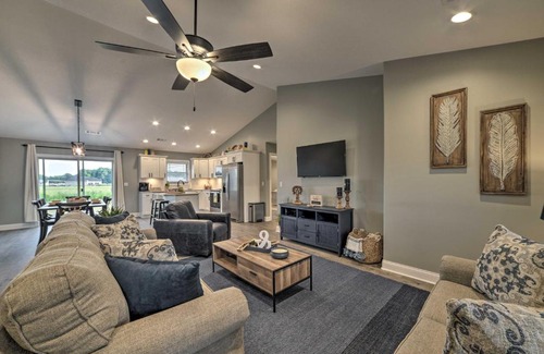 Murray Maison | Cozy Murray Retreat Near MSU and Local Eateries