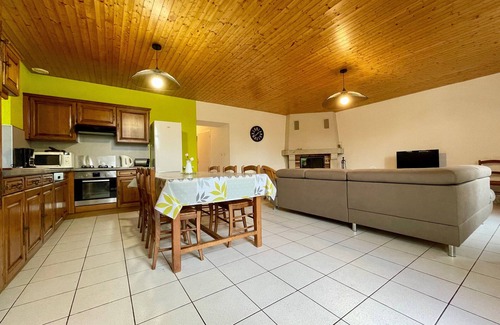 Saint-Julien-Molhesabate Cottage | Maison de plain-pied rénovée en 2018 avec jardin privatif, calme, nature et activités à Saint-Julien